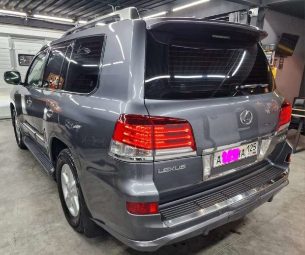 Lexus LX 570