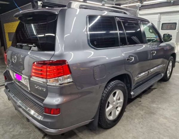 Lexus LX 570