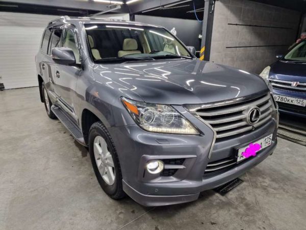 Lexus LX 570