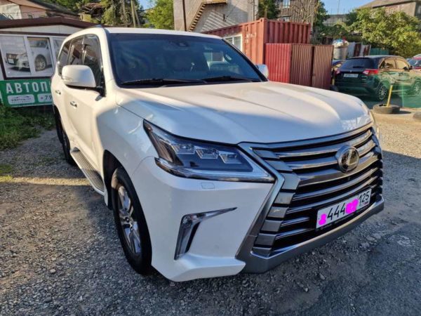 Lexus LX 570